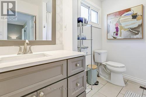 2489 Yarmouth Crescent, Oakville, ON - Indoor Photo Showing Bathroom