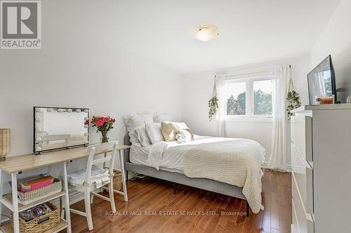 2489 Yarmouth Crescent, Oakville (Bronte West), ON - Indoor Photo Showing Bedroom