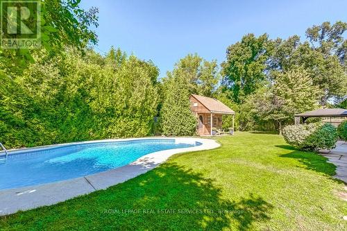 2489 Yarmouth Crescent, Oakville, ON - Outdoor With In Ground Pool With Backyard