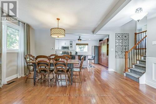 2489 Yarmouth Crescent, Oakville, ON - Indoor Photo Showing Dining Room