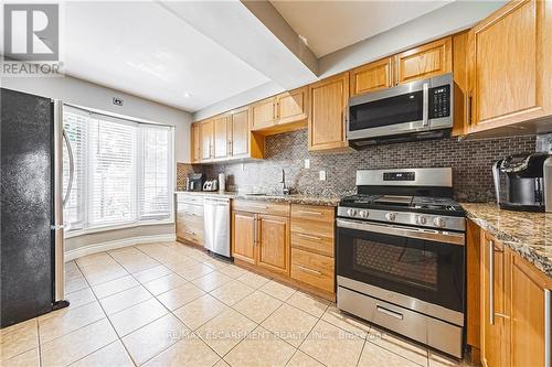 412 Melanie Crescent, Hamilton (Ancaster), ON - Indoor Photo Showing Kitchen