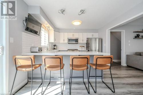 192 Severn Drive, Guelph, ON - Indoor Photo Showing Kitchen With Upgraded Kitchen