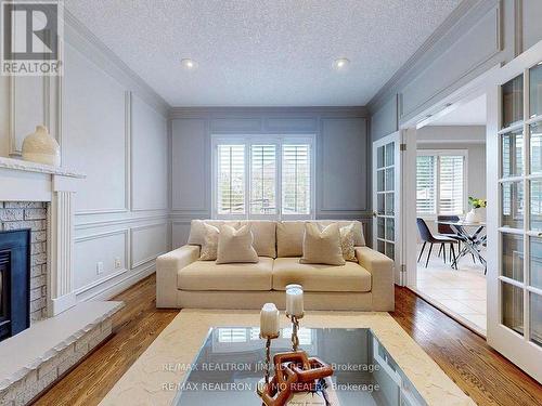 1660 Sagewood Court, Mississauga (East Credit), ON - Indoor Photo Showing Living Room With Fireplace