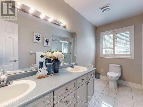 1660 Sagewood Court, Mississauga, ON - Indoor Photo Showing Bathroom