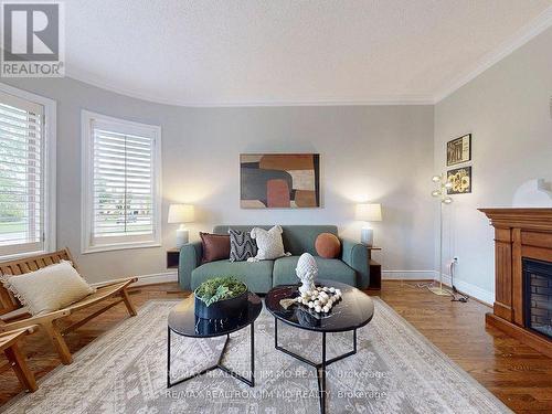 1660 Sagewood Court, Mississauga (East Credit), ON - Indoor Photo Showing Living Room With Fireplace