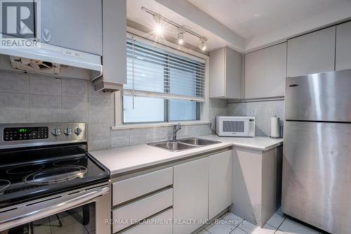 111 Westhumber Boulevard, Toronto (West Humber-Clairville), ON - Indoor Photo Showing Kitchen With Double Sink