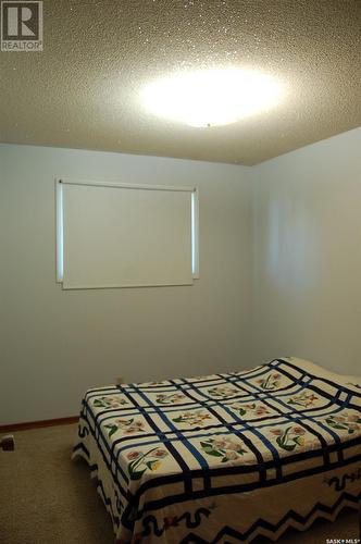 1239 Caribou Street W, Moose Jaw, SK - Indoor Photo Showing Bedroom