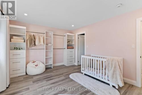 6 Meadowview Boulevard, Clarington (Bowmanville), ON - Indoor Photo Showing Bedroom