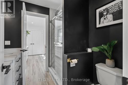 6 Meadowview Boulevard, Clarington (Bowmanville), ON - Indoor Photo Showing Bathroom