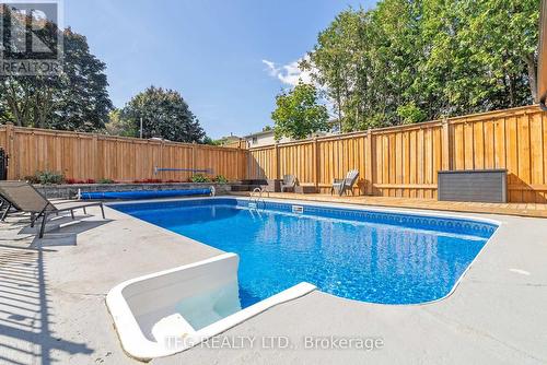 6 Meadowview Boulevard, Clarington (Bowmanville), ON - Outdoor With In Ground Pool With Backyard