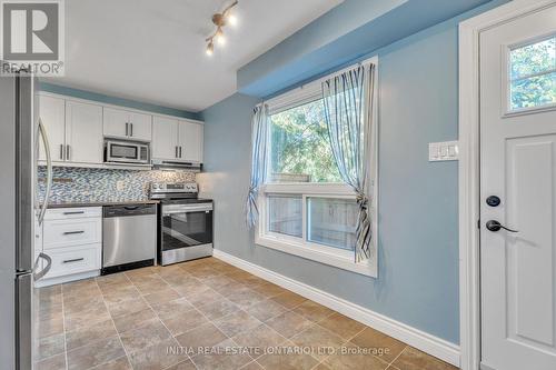 10 - 253 Taylor Street, London, ON - Indoor Photo Showing Kitchen