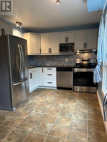 10 - 253 Taylor Street, London, ON - Indoor Photo Showing Kitchen With Upgraded Kitchen