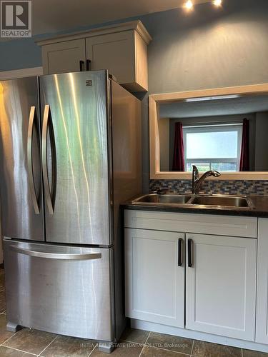 10 - 253 Taylor Street, London, ON - Indoor Photo Showing Kitchen With Double Sink