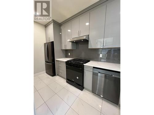 10608 109 Street, Fort St. John, BC - Indoor Photo Showing Kitchen