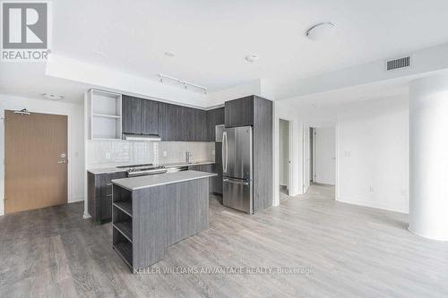 1704 - 2520 Eglinton Avenue W, Mississauga (Central Erin Mills), ON - Indoor Photo Showing Kitchen With Stainless Steel Kitchen