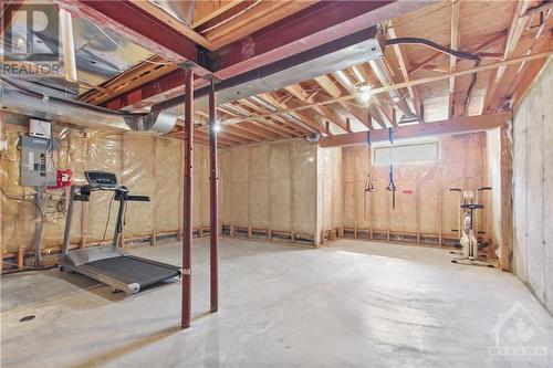 Not finished Basement - 117 Locheland Crescent, Ottawa, ON - Indoor Photo Showing Basement