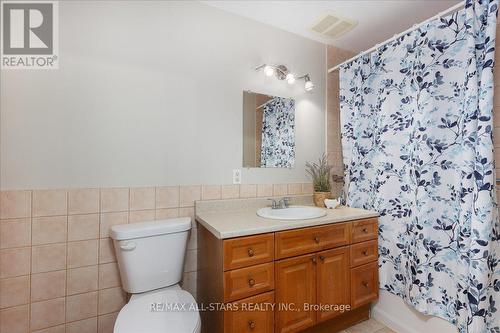 7 Georgette Street, Georgina, ON - Indoor Photo Showing Bathroom