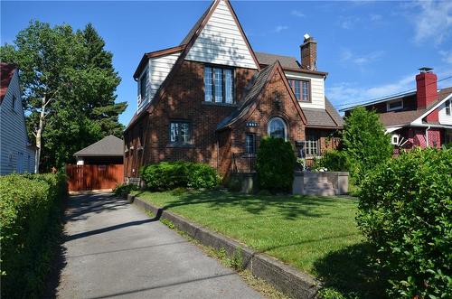 Front of Home - 5953 Carlton Avenue, Niagara Falls, ON - Outdoor