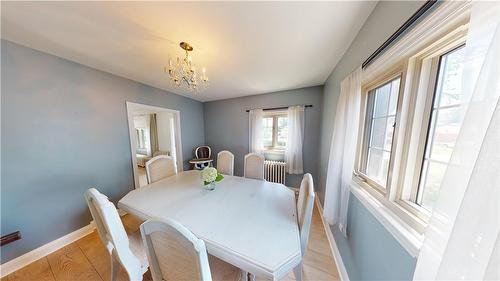 Dining Room - 5953 Carlton Avenue, Niagara Falls, ON - Indoor Photo Showing Dining Room