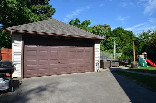 Detached Garage - 5953 Carlton Avenue, Niagara Falls, ON - Outdoor