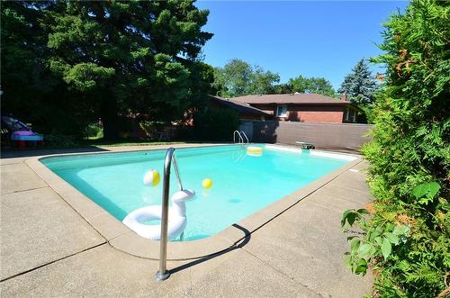 Pool - 5953 Carlton Avenue, Niagara Falls, ON - Outdoor With In Ground Pool With Backyard