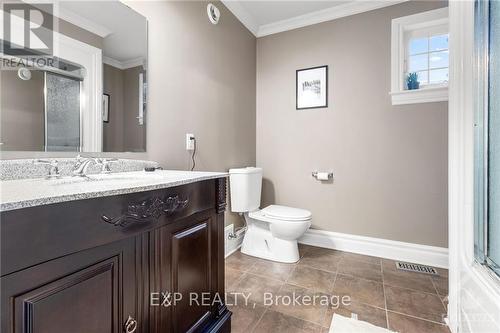 6131 Pebblewoods Drive, Ottawa, ON - Indoor Photo Showing Bathroom