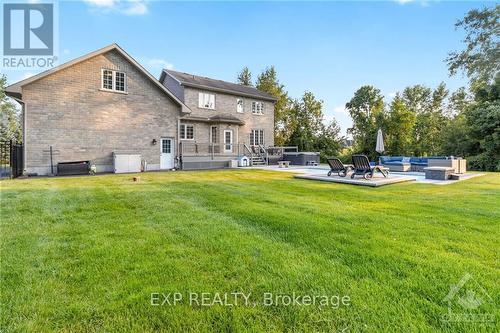 6131 Pebblewoods Drive, Ottawa, ON - Outdoor With Deck Patio Veranda