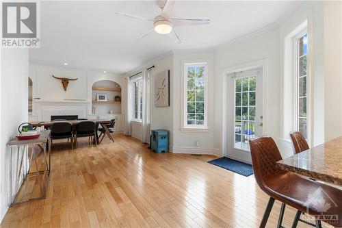 6131 Pebblewoods Drive, Greely, ON - Indoor Photo Showing Dining Room