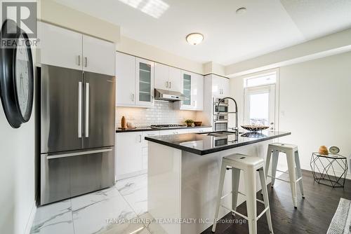 51 Conarty Crescent, Whitby, ON - Indoor Photo Showing Kitchen With Upgraded Kitchen