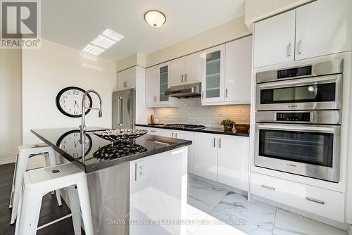 51 Conarty Crescent, Whitby, ON - Indoor Photo Showing Kitchen With Upgraded Kitchen