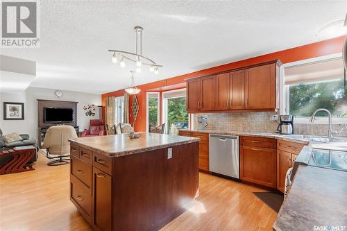 315 Humboldt Street, Jansen, SK - Indoor Photo Showing Kitchen With Double Sink