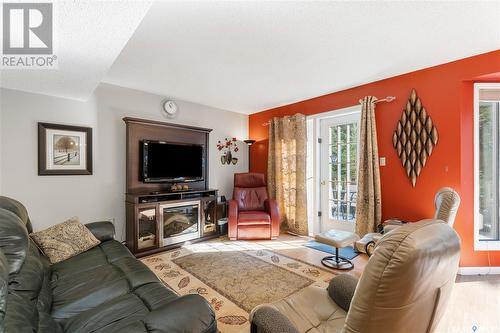 315 Humboldt Street, Jansen, SK - Indoor Photo Showing Living Room