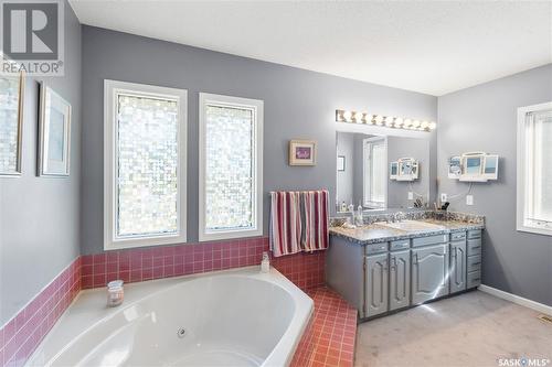 315 Humboldt Street, Jansen, SK - Indoor Photo Showing Bathroom