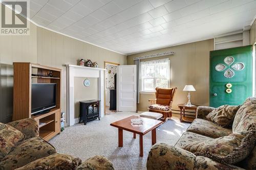 277-279 Main Road, New Perlican, NL - Indoor Photo Showing Living Room