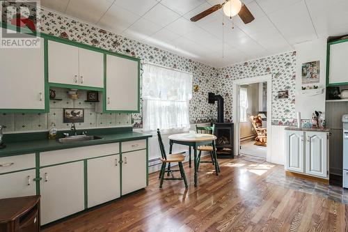 277-279 Main Road, New Perlican, NL - Indoor Photo Showing Kitchen