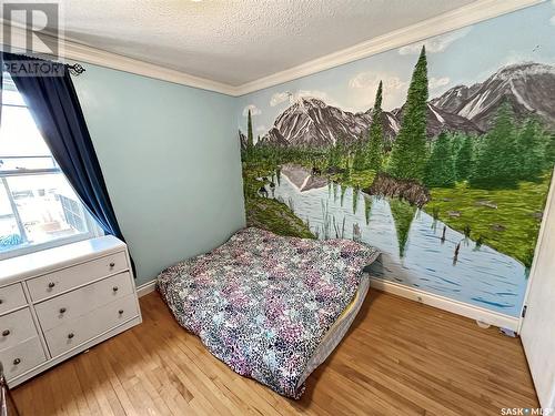 171 5Th Avenue Nw, Swift Current, SK - Indoor Photo Showing Bedroom