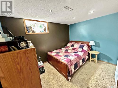 171 5Th Avenue Nw, Swift Current, SK - Indoor Photo Showing Bedroom