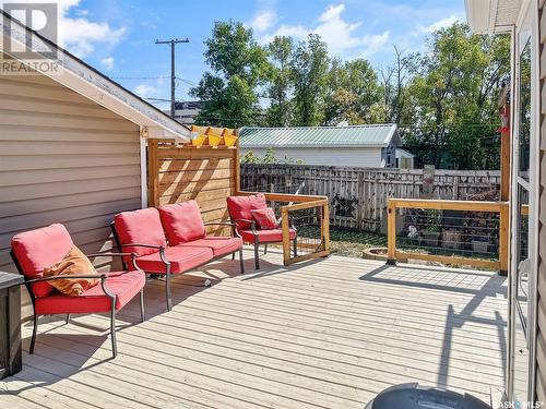 171 5Th Avenue Nw, Swift Current, SK - Outdoor With Deck Patio Veranda With Exterior