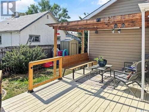 171 5Th Avenue Nw, Swift Current, SK - Outdoor With Deck Patio Veranda With Exterior