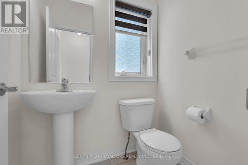 1308 Klondike Drive, Oshawa (Kedron), ON - Indoor Photo Showing Bathroom