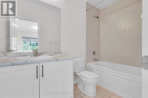 1308 Klondike Drive, Oshawa (Kedron), ON - Indoor Photo Showing Bathroom