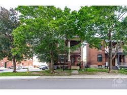 43 BAYSWATER Avenue  Ottawa, ON K1Y 2E7