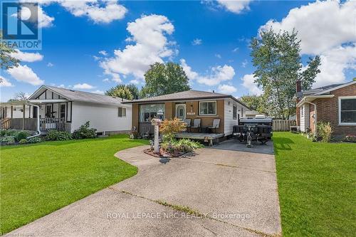 7563 Redhaven Crescent, Niagara Falls, ON - Outdoor