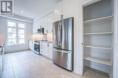 52 - 30 Lunar Crescent, Mississauga, ON - Indoor Photo Showing Kitchen