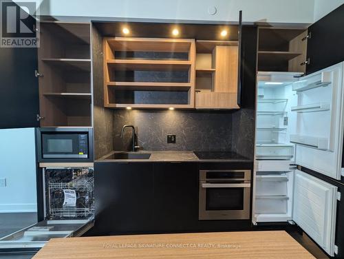 3708 - 55 Charles Street E, Toronto, ON - Indoor Photo Showing Kitchen