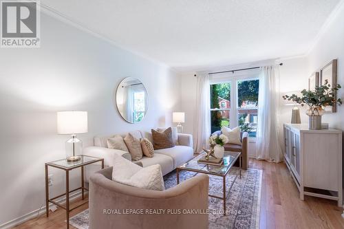 73 Stevenson Road, Oakville (Bronte West), ON - Indoor Photo Showing Living Room