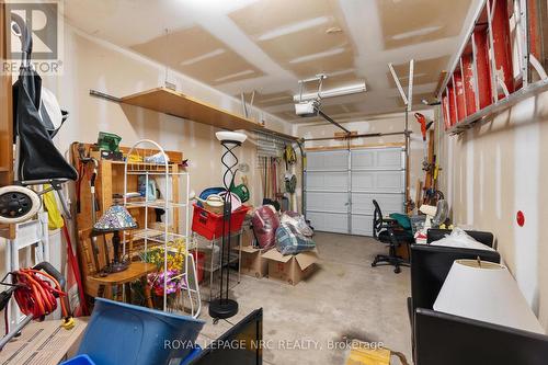 4 Avery Crescent, St. Catharines, ON - Indoor Photo Showing Garage