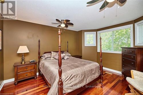 7 Scottdale Court, Pelham, ON - Indoor Photo Showing Bedroom