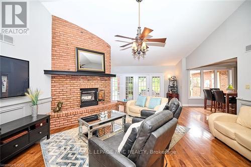 1 Alder Crescent, Pelham, ON - Indoor Photo Showing Living Room With Fireplace