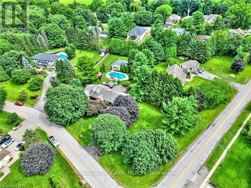 1 Alder Crescent, Pelham, ON - Outdoor